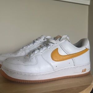 Nike Retro Airforce 1, White and Yellow Men’s Sneakers, Size 8